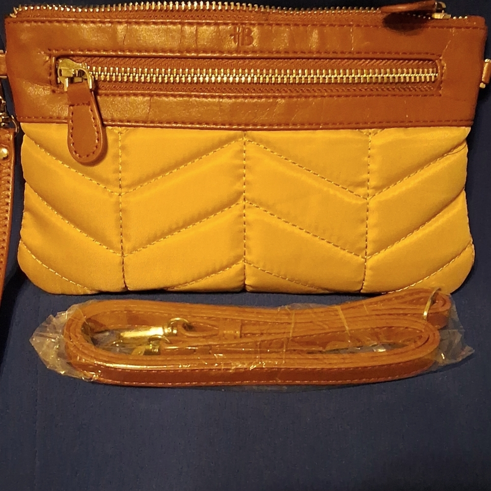 Wristlet-I-phone Charger- NWOT's